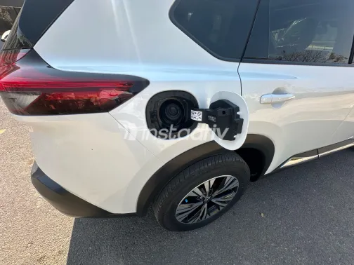 نيسان اكس تريل 2023 أبيض مستعملة للبيع - 3