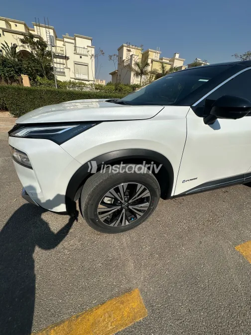 نيسان اكس تريل 2023 أبيض مستعملة للبيع - 8