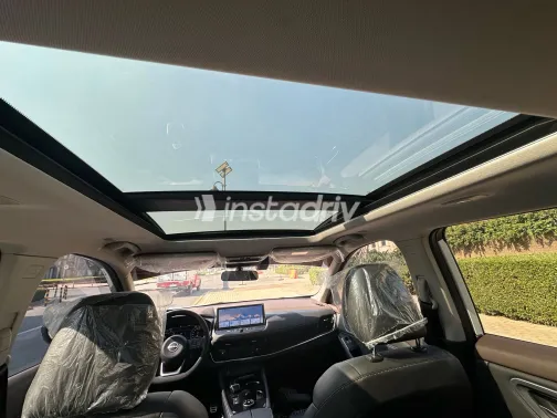 نيسان اكس تريل 2023 أبيض مستعملة للبيع - 9