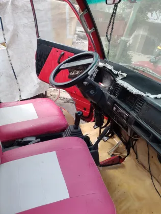 سوزوكى فان تومنايا 2016 أبيض مستعملة للبيع