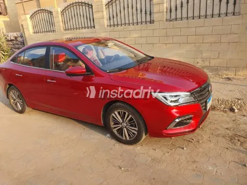 ام جى 5 2022 أحمر مستعملة للبيع - 2