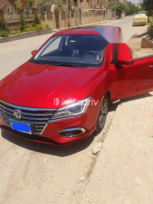 ام جى 5 2022 أحمر مستعملة للبيع - 5