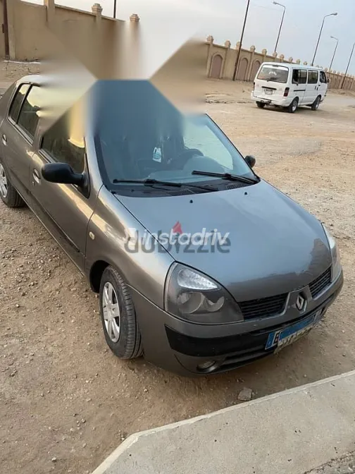 رينو كليو 2002 فضي مستعملة للبيع - 1