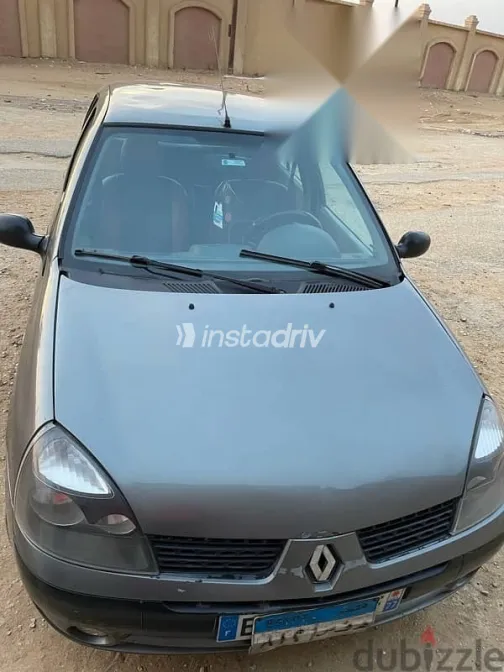 رينو كليو 2002 فضي مستعملة للبيع - 2