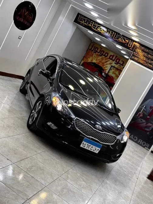 كيا سيراتو 2013 أسود مستعملة للبيع - 1