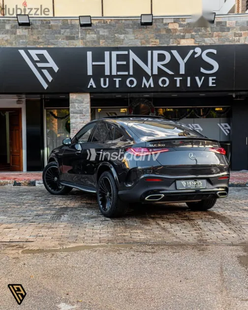 مرسيدس GLC 300 2026 أسود جديدة للبيع - 3