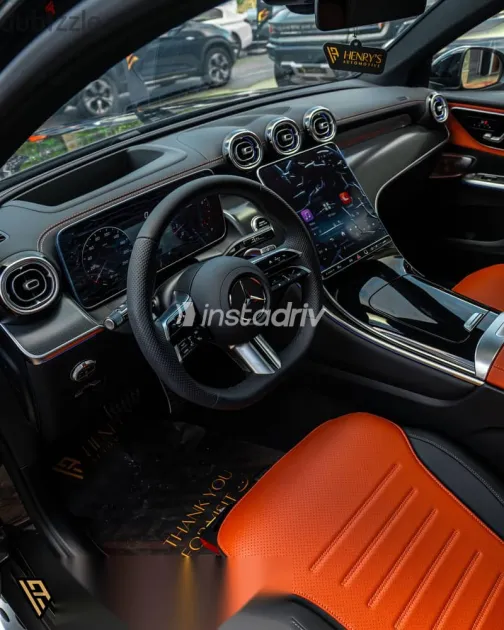 مرسيدس GLC 300 2026 أسود جديدة للبيع - 5