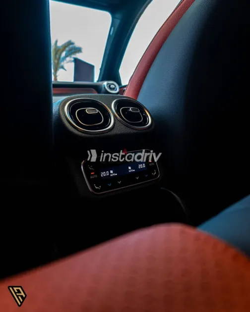 مرسيدس GLC 300 2026 أسود جديدة للبيع - 8