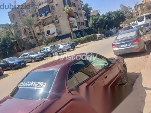 Hyundai Verna 2016 Burgundy Used for Sale - 8