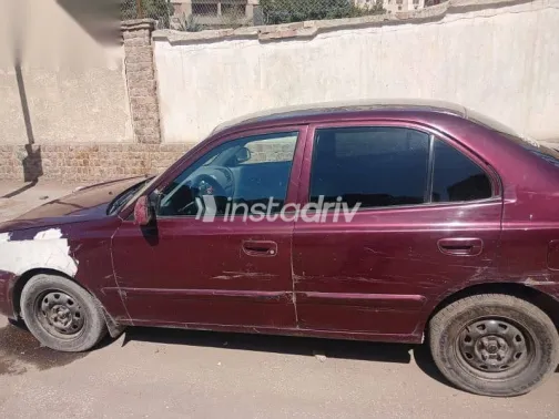 Hyundai Verna 2016 Burgundy Used for Sale - 9