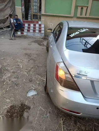 جيلي امجراند 2014 فضي مستعملة للبيع