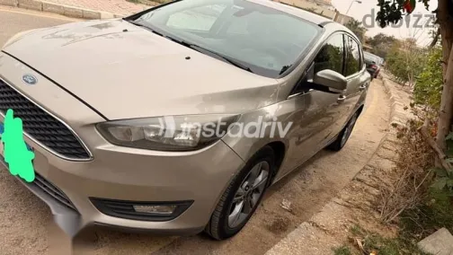 Ford Focus 2017 Beige Used for Sale - 4