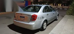 شيفروليه أوبترا 2007 فضي مستعملة للبيع