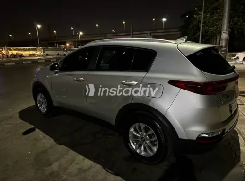 كيا سبورتاج 2022 فضي مستعملة للبيع - 3