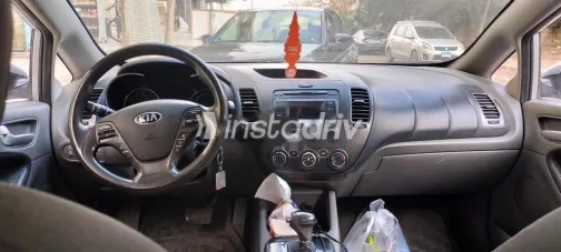 كيا كي 4 2018 أبيض مستعملة للبيع - 4