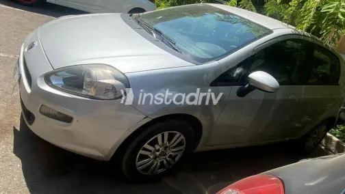 فيات بونتو ايفو 2015 فضي مستعملة للبيع - 3