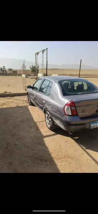 رينو كليو 2001 أبيض مستعملة للبيع