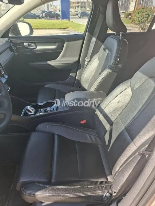 فولفو XC 40 2024 بيج مستعملة للبيع - 5