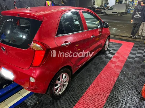 كيا بيكانتو 2012 أبيض مستعملة للبيع - 1