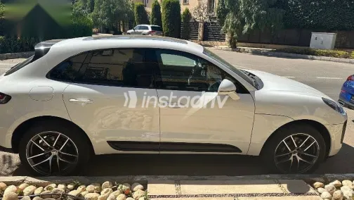 Porsche Macan 2023 White Used for Sale - 4