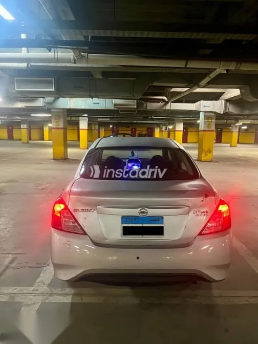 Nissan Sunny 2015 Gray Used for Sale - 2