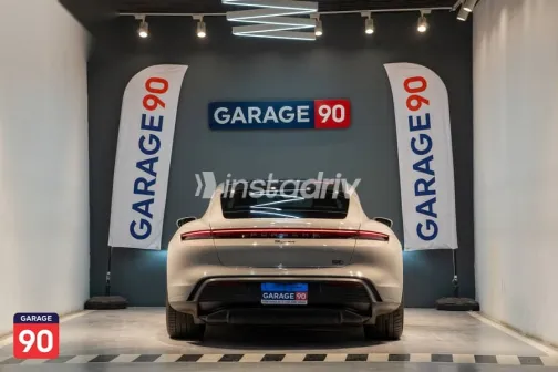 Porsche Taycan 2022 Gray Used for Sale - 3