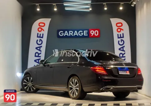Mercedes E 300 2019 Black Used for Sale - 3