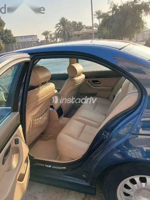 بي ام دبليو 523 1997 أزرق غامق مستعملة للبيع - 10