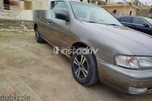 Nissan Sunny 2000 White Used for Sale - 2