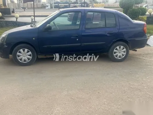 رينو كليو 2005 أزرق غامق مستعملة للبيع - 1