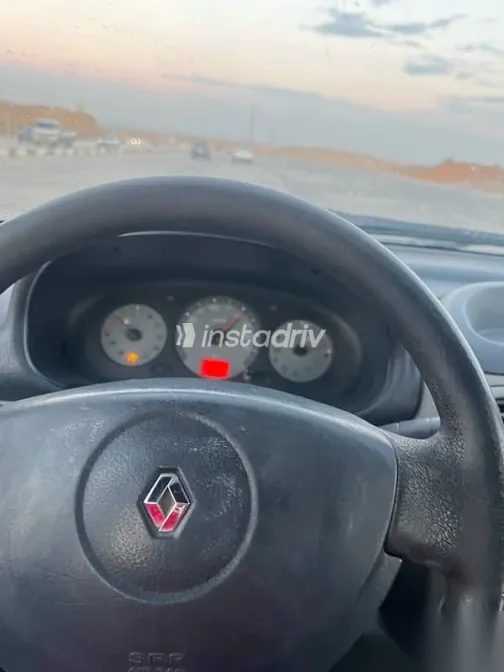 رينو كليو 2005 أزرق غامق مستعملة للبيع - 6