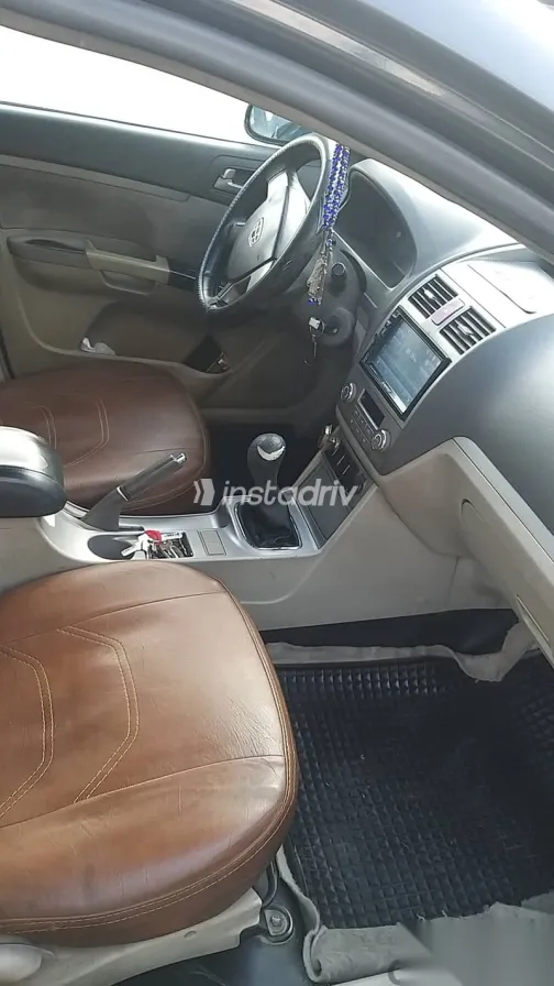 جيلي امجراند 2016 أسود مستعملة للبيع - 2