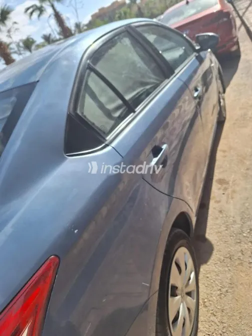 Toyota Yaris 2015 Petroleum Used for Sale - 5