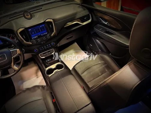 Gmc Terrain 2024 Gray Used for Sale - 5