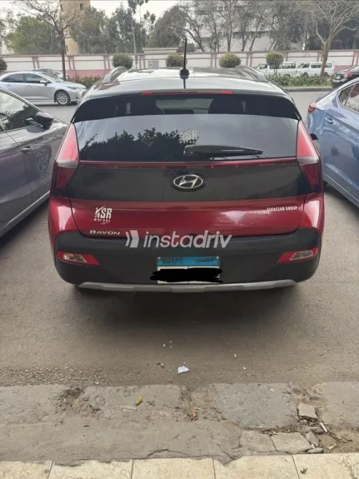 هيونداي بايون 2022 أحمر مستعملة للبيع - 2
