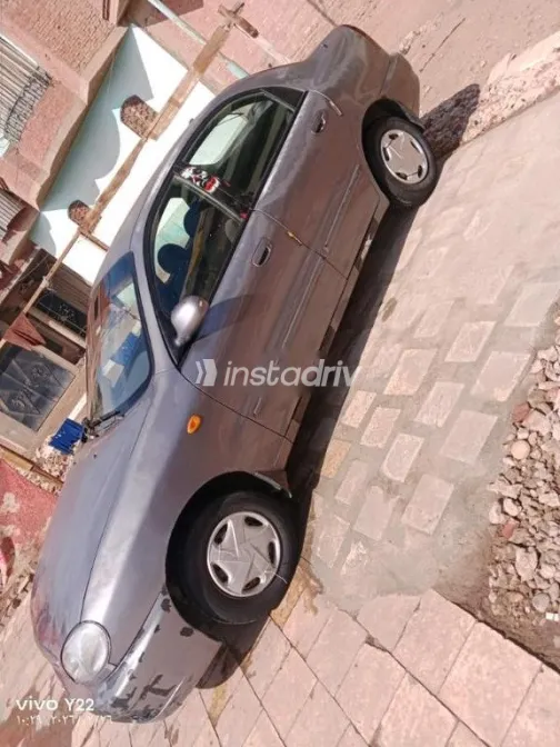 Chevrolet Lanos 2009 White Used for Sale - 2