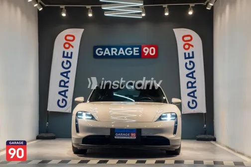 بورش تايكان 2022 رمادي مستعملة للبيع - 1