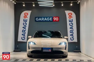 بورش تايكان 2022 رمادي مستعملة للبيع