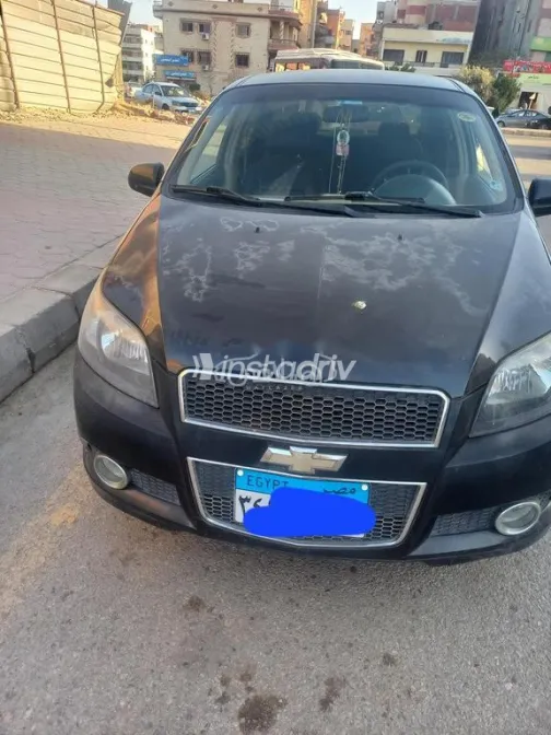 شيفروليه افيو 2016 أسود مستعملة للبيع - 2
