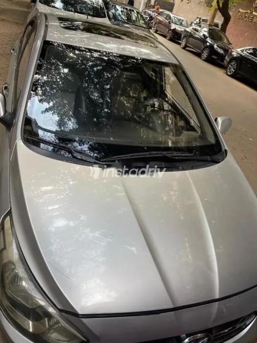 هيونداي اكسنت 2017 أبيض مستعملة للبيع - 2