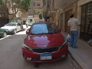 كيا سيراتو 2017 أبيض مستعملة للبيع