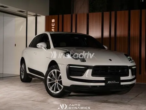 Porsche Macan 2024 White Used for Sale - 1