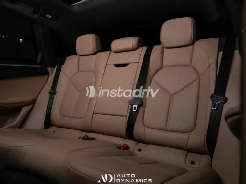 Porsche Macan 2024 White Used for Sale - 3