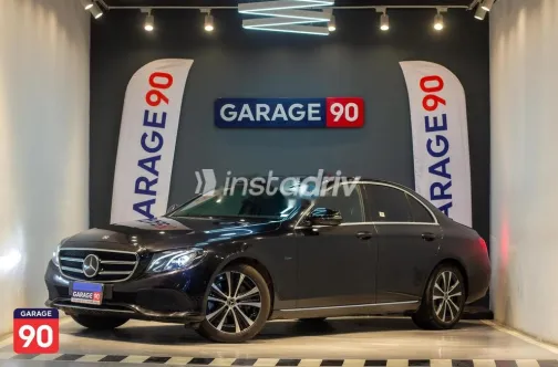 مرسيدس E 300 2019 أسود مستعملة للبيع - 2
