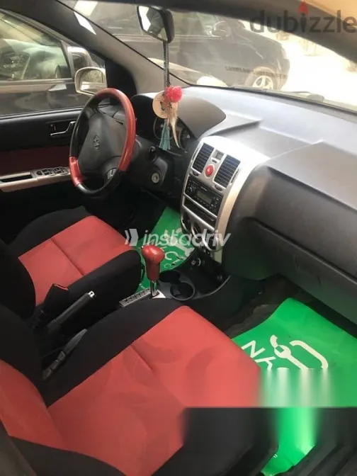 هيونداي جيتز 2010 ذهبي مستعملة للبيع - 2