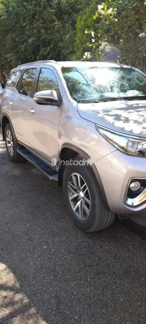 تويوتا فورتشنر 2019 أبيض مستعملة للبيع - 4