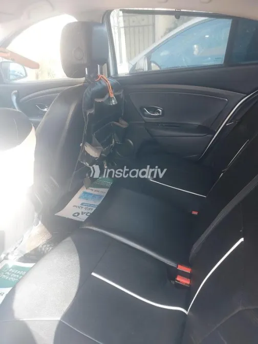 رينو فلوانس 2015 فضي مستعملة للبيع - 5