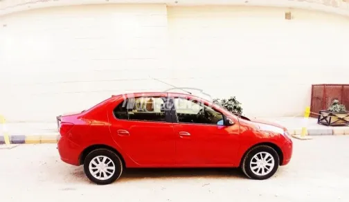 Renault Logan 2017 Red Used for Sale - 3