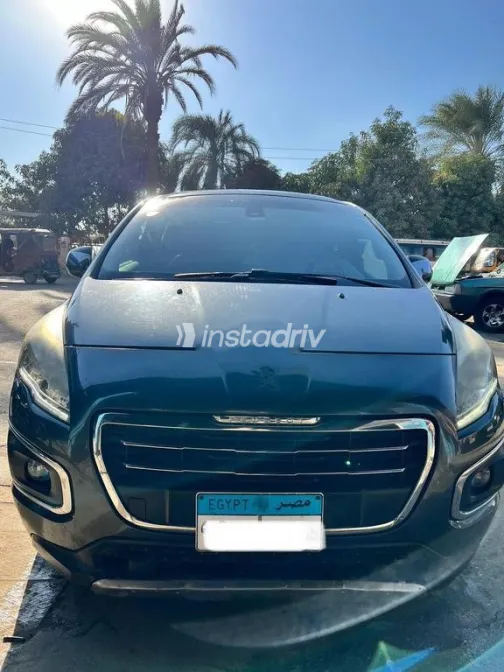 بيجو 3008 2015 رمادي غامق مستعملة للبيع - 4