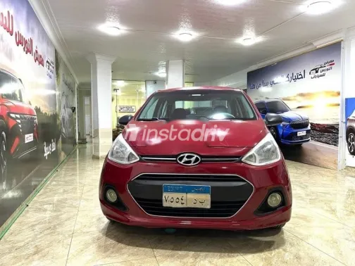 هيونداي جراند i10 2015 أحمر مستعملة للبيع - 2